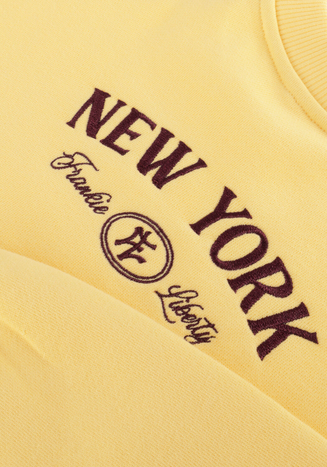 Gelbe FRANKIE & LIBERTY Pullover TACEY SWEATSHIRT NEW YORK - large