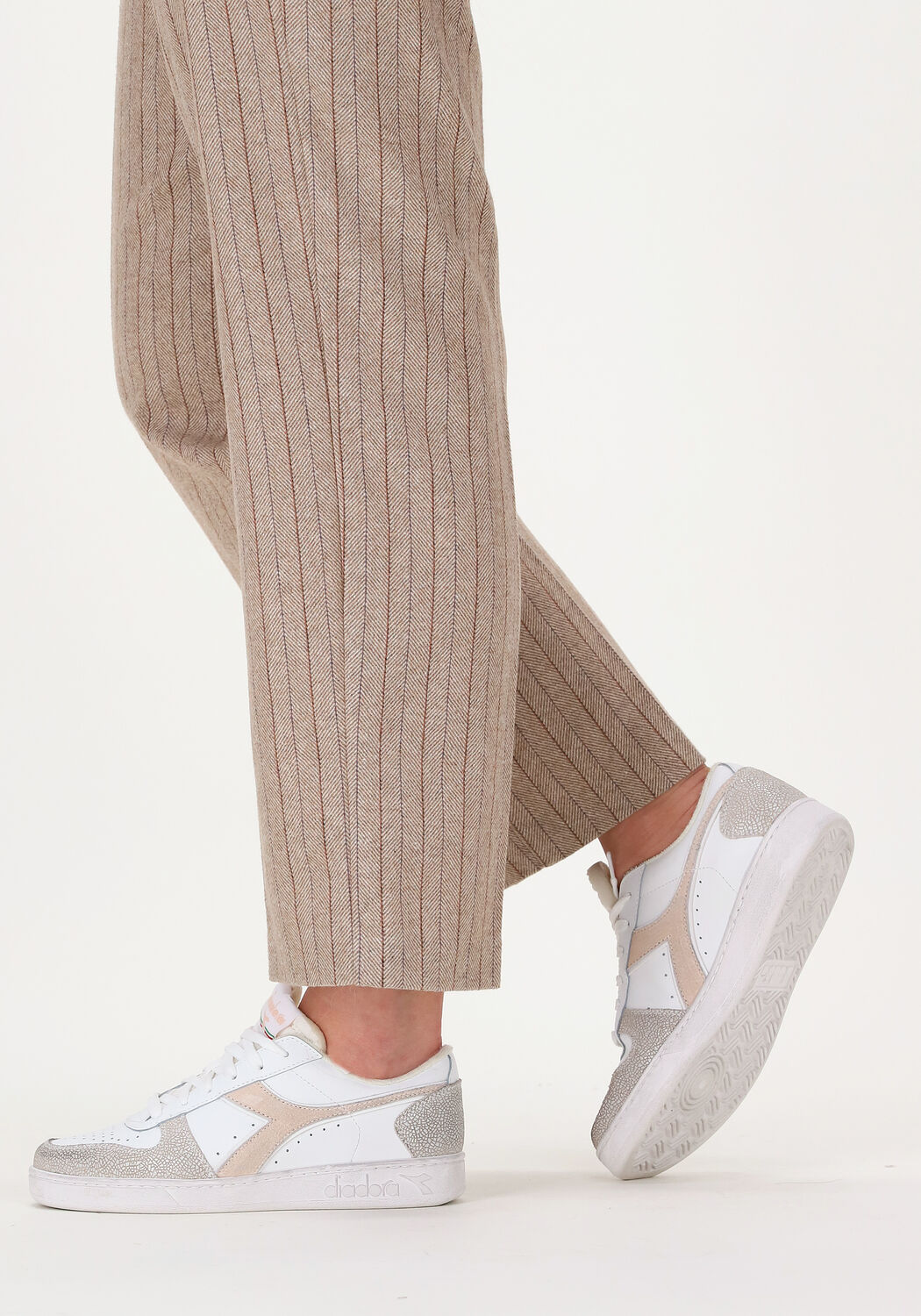 Wei&szlig;e DIADORA Sneaker Low MAGIC BASKET LOW ICONA WOMAN - large