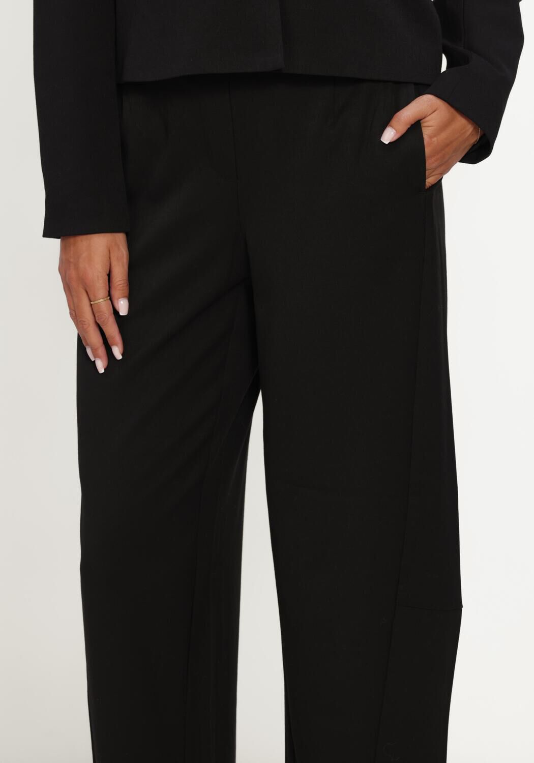 Schwarze OBJECT Lange Hosen OBJLISA HW ANKEL BARREL - large