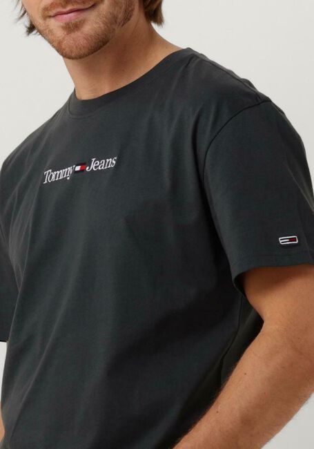 Graue TOMMY JEANS T-shirt TJM CLASSIC LINEAR LOGO TEE - large