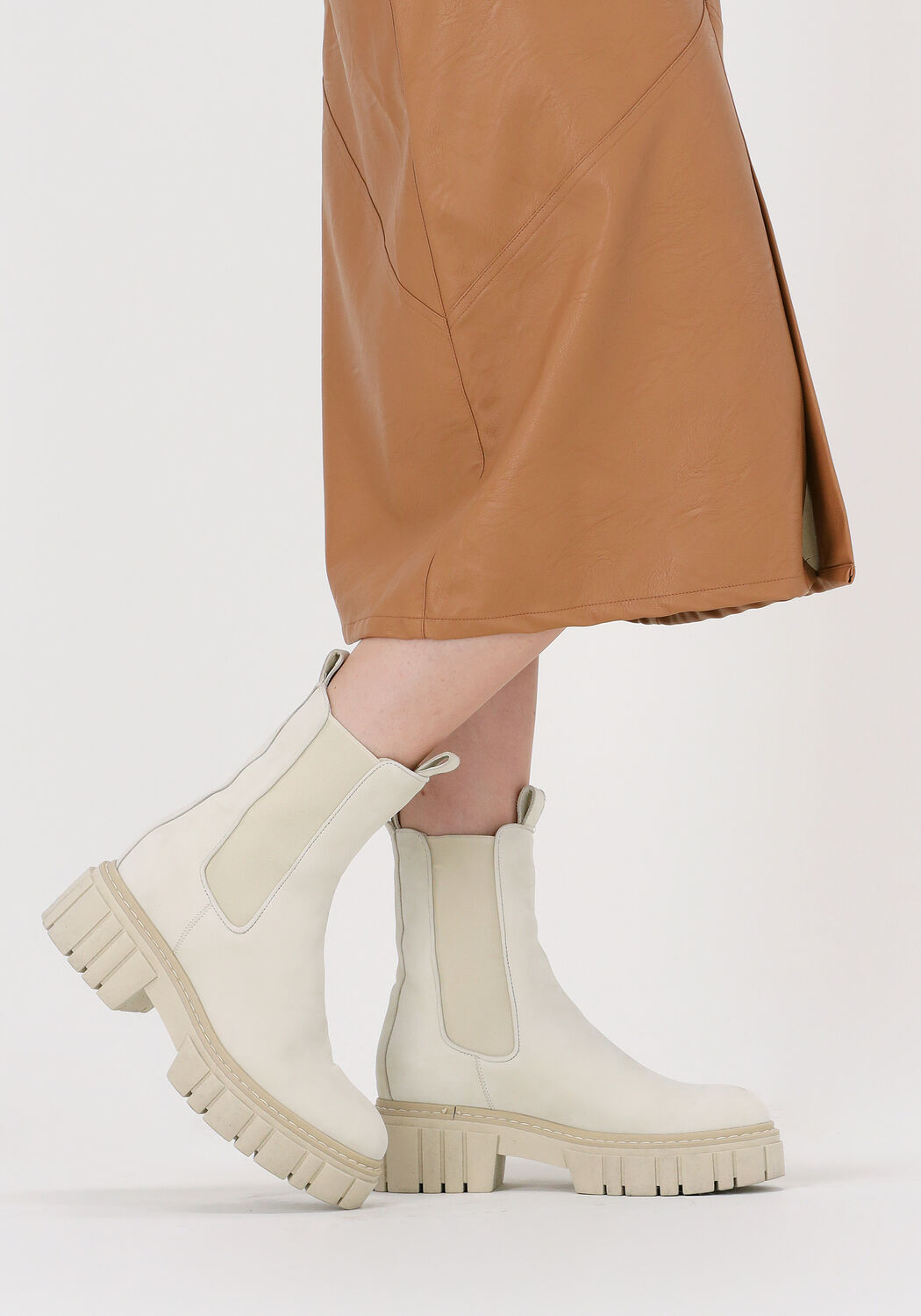 Wei&szlig;e NOTRE-V Chelsea Boots 03-432 - large