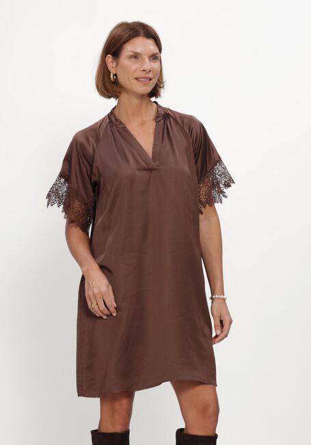 Braune BRUUNS BAZAAR Kleider KORTHALSIABBWENNY DRESS - large
