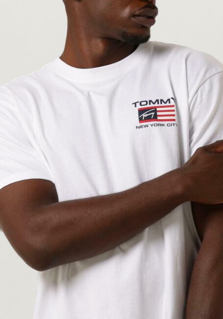 Weiße TOMMY JEANS T-shirt CLSC ATHLETIC FLAG TEE - large