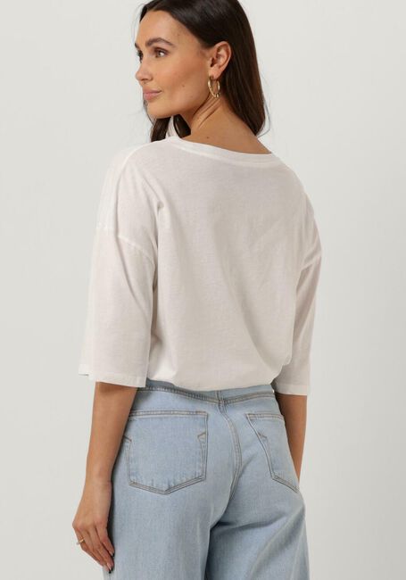 Weiße ALIX THE LABEL T-shirt LADIES KNITTED OVERSIZED V-NECK T-SHIRT - large