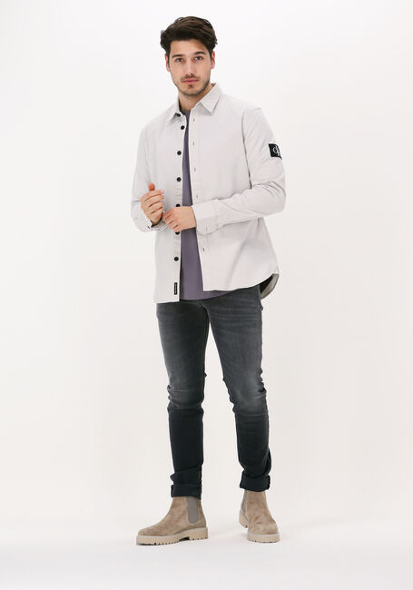 Graue CALVIN KLEIN T-shirt BADGE TURN UP SLEEVE - large