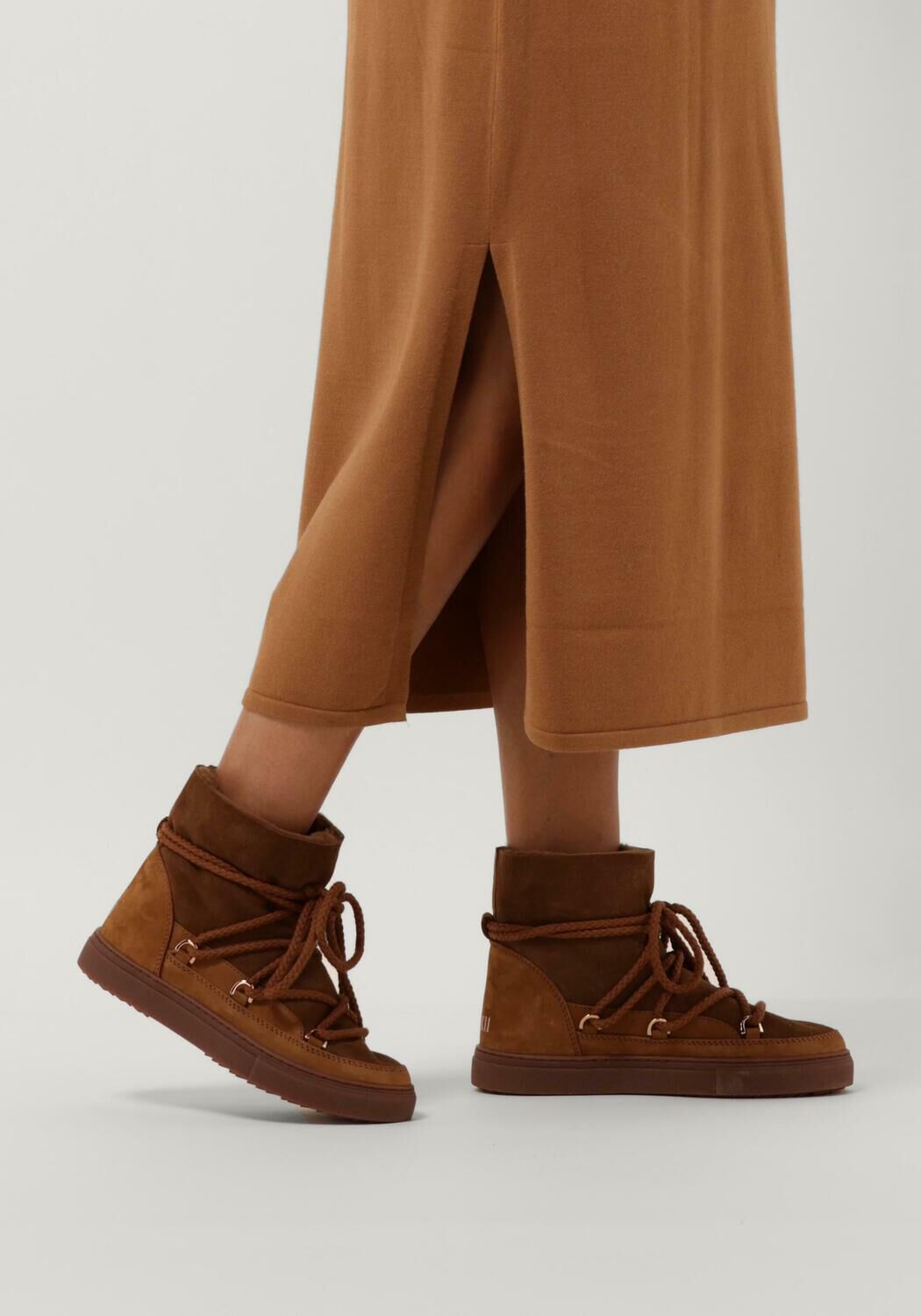 Braune INUIKII Winterstiefel CLASSIC NABUK - large