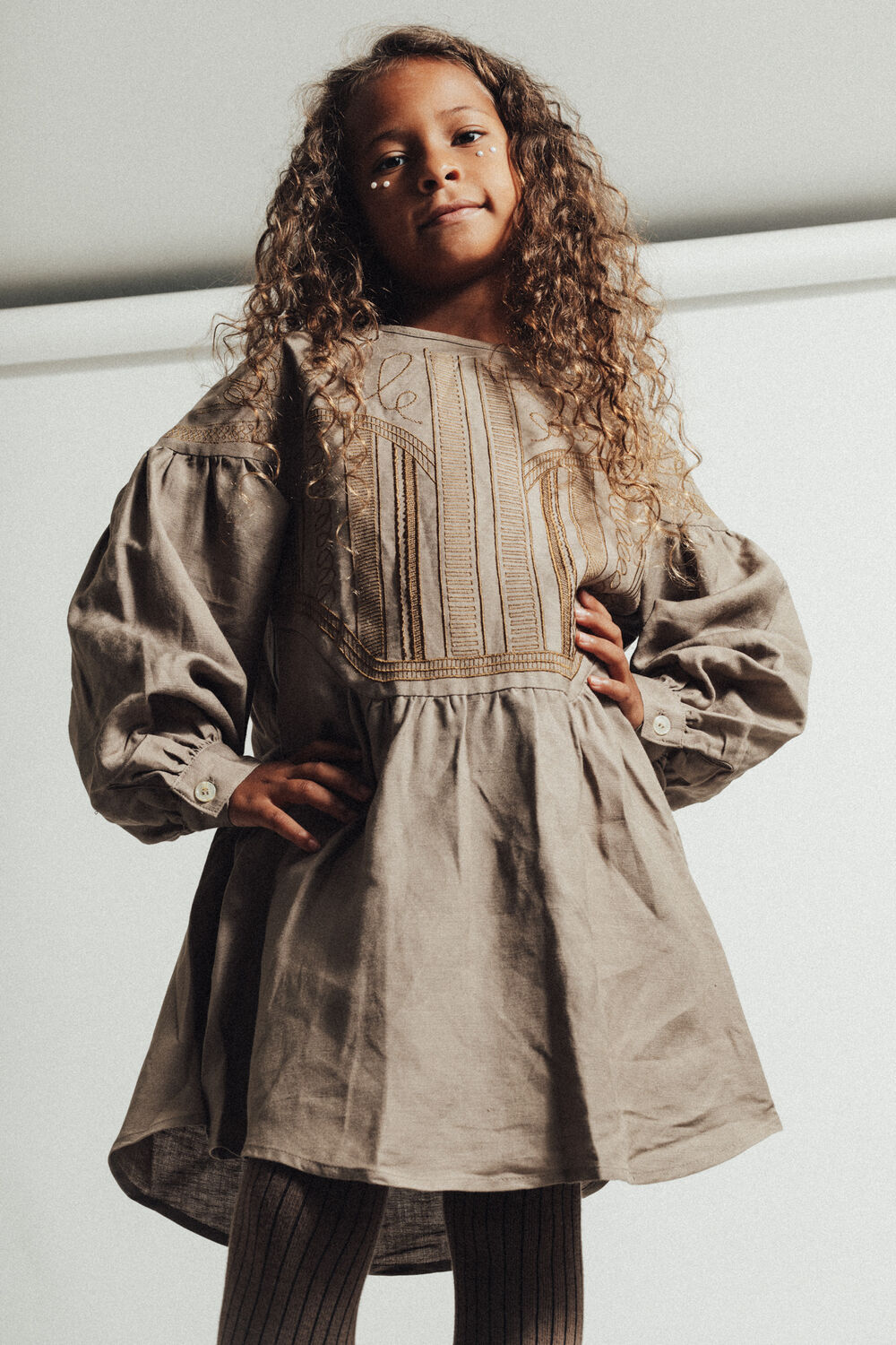 Taupe BAJE STUDIO Minikleid ISABELLA - large