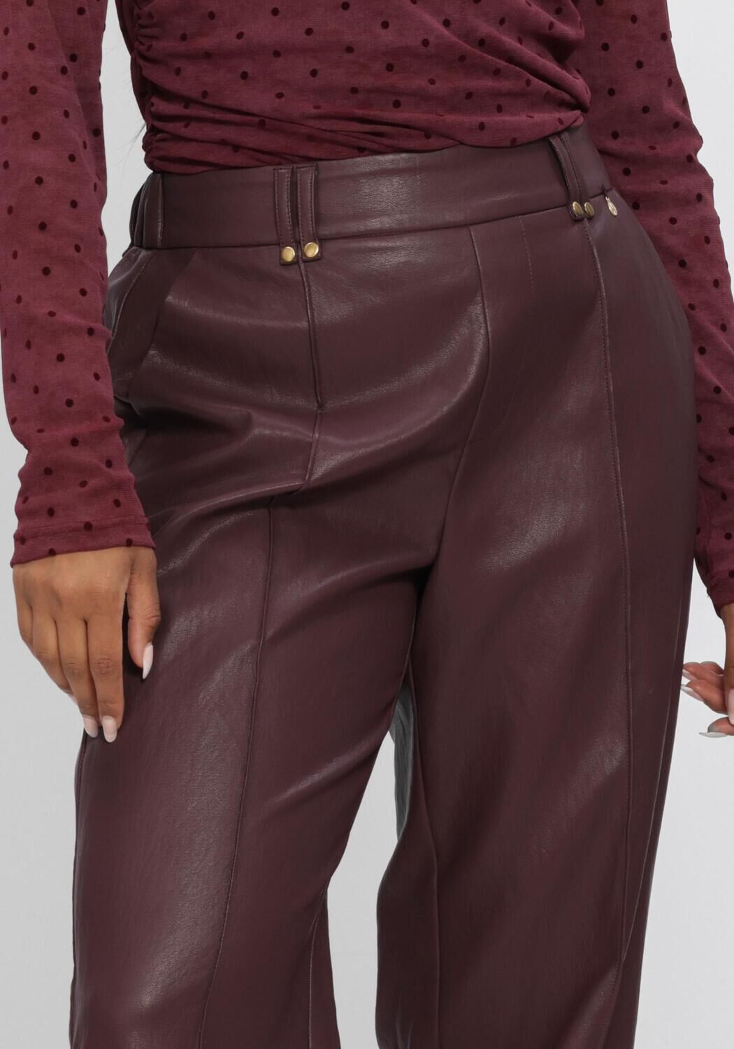 Rote NUKUS Hosen JILL PANTS PU - large