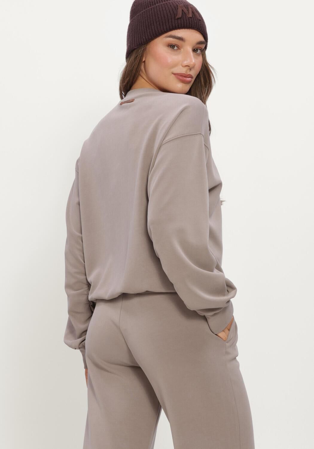 Taupe MOSCOW Sweatshirt 66-04-VIOLETTA - large