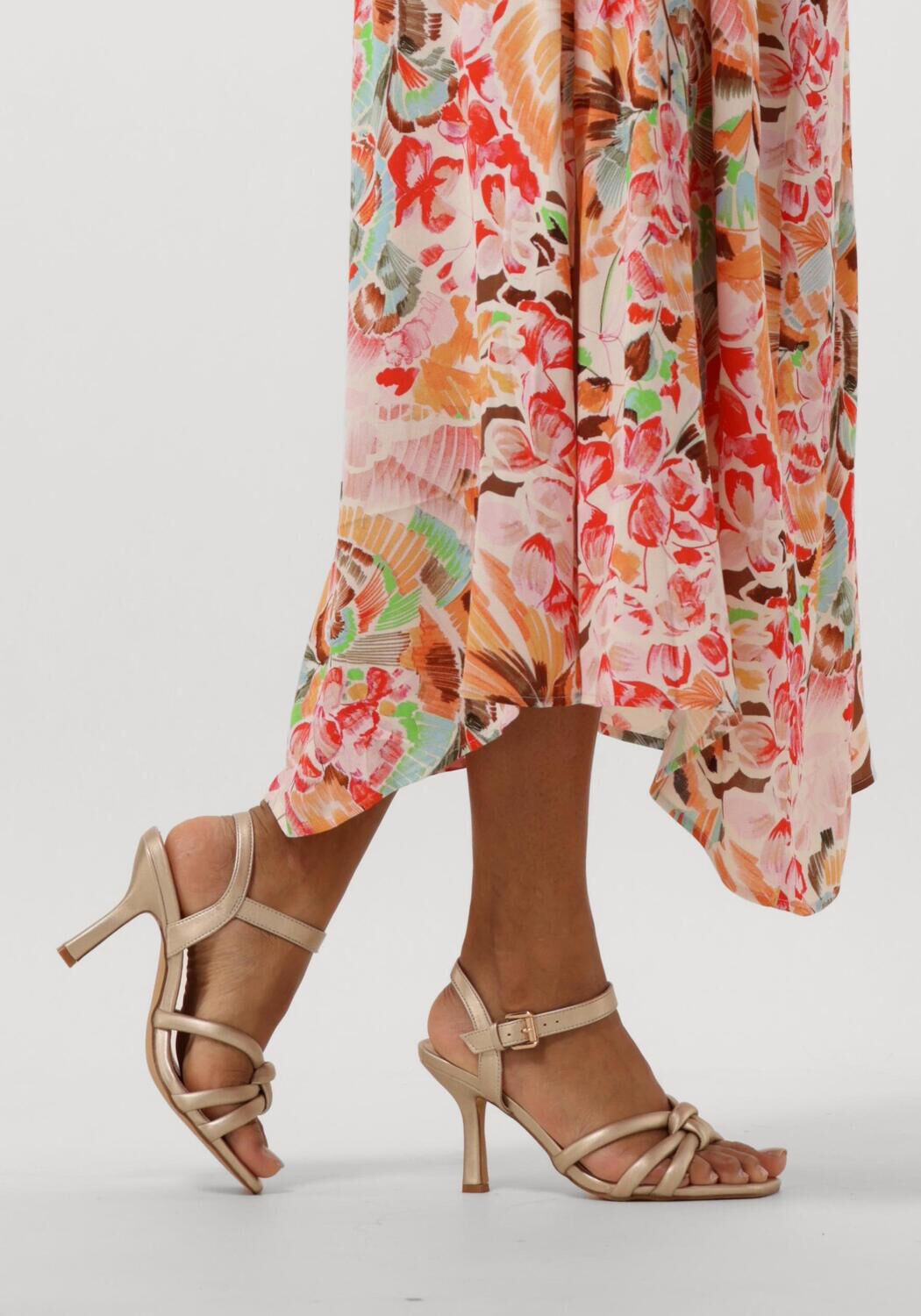 Goldfarbene OMODA Sandalen S1402 - large