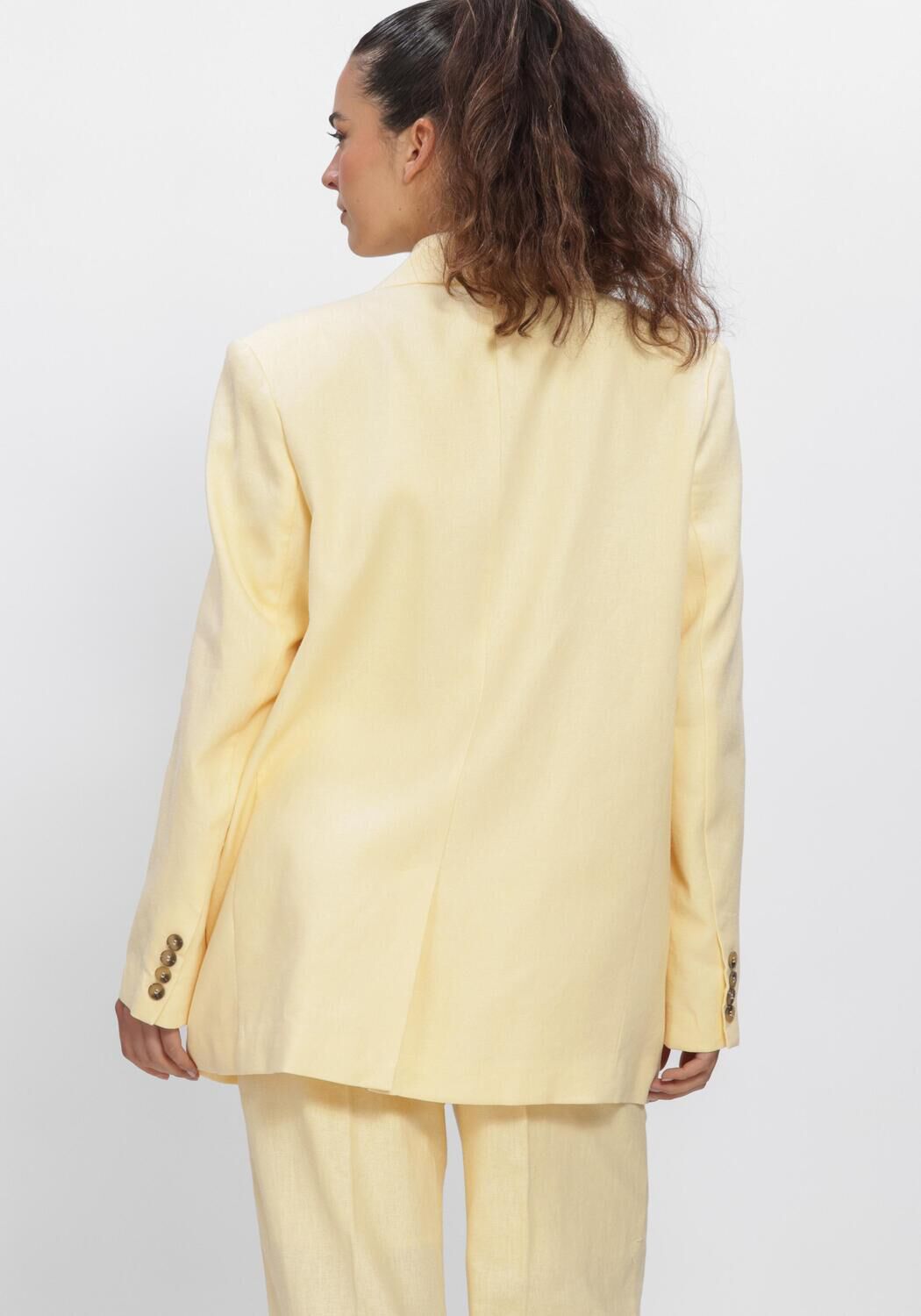 Gelbe SELECTED WOMEN Blazer SLFOVERSIZED MARLIE DB BLAZER - large