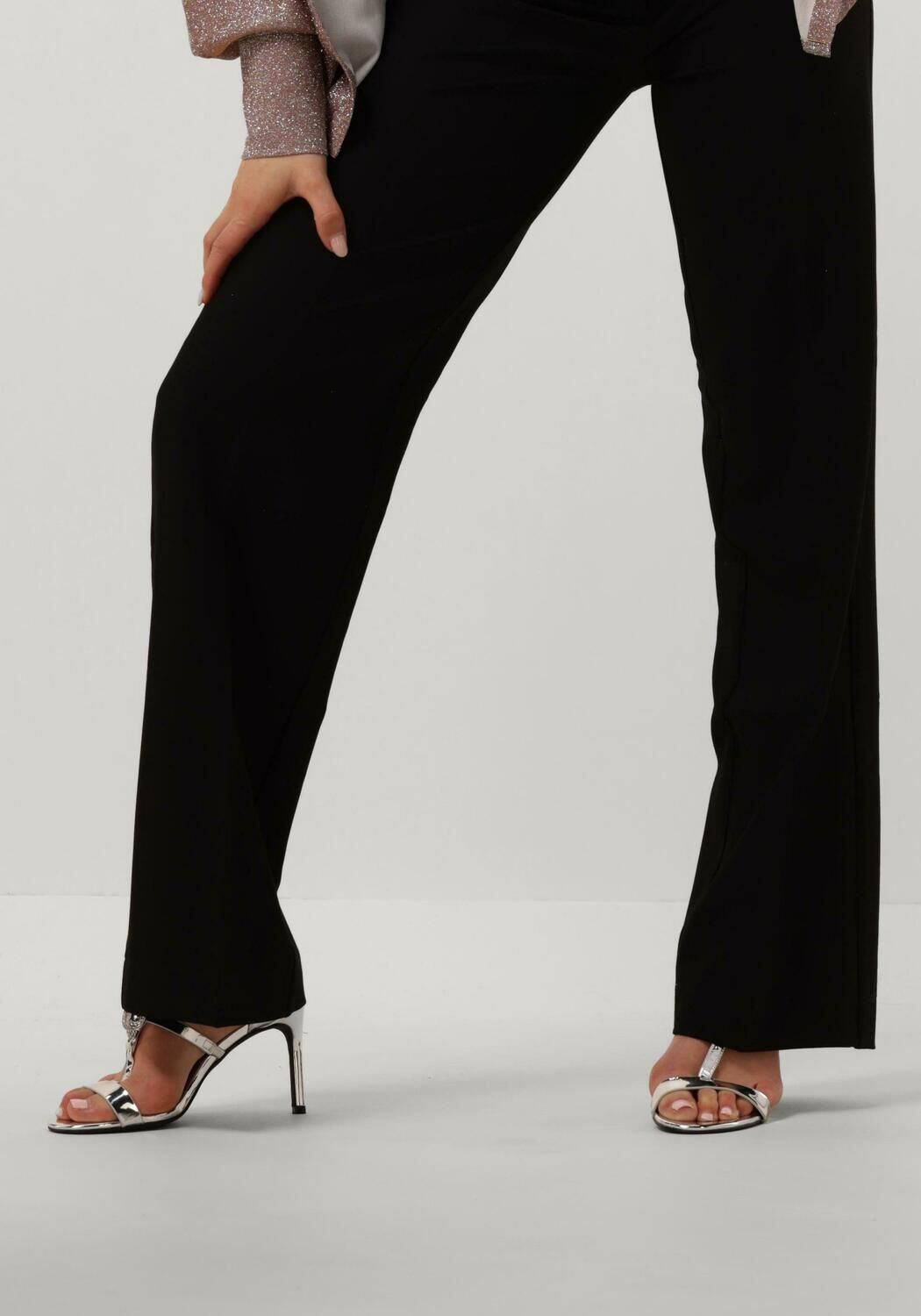 Silberne KURT GEIGER LONDON Sandalen HAMPTON SANDAL Omoda