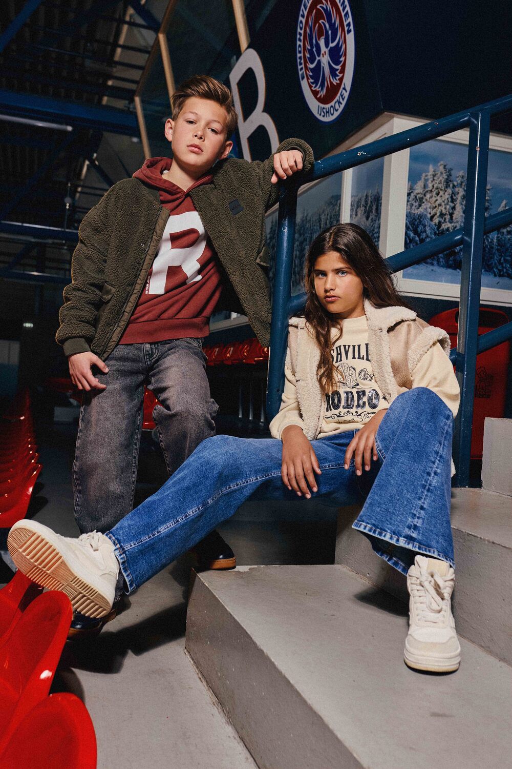 Rote RETOUR Sweatshirt JARON - large