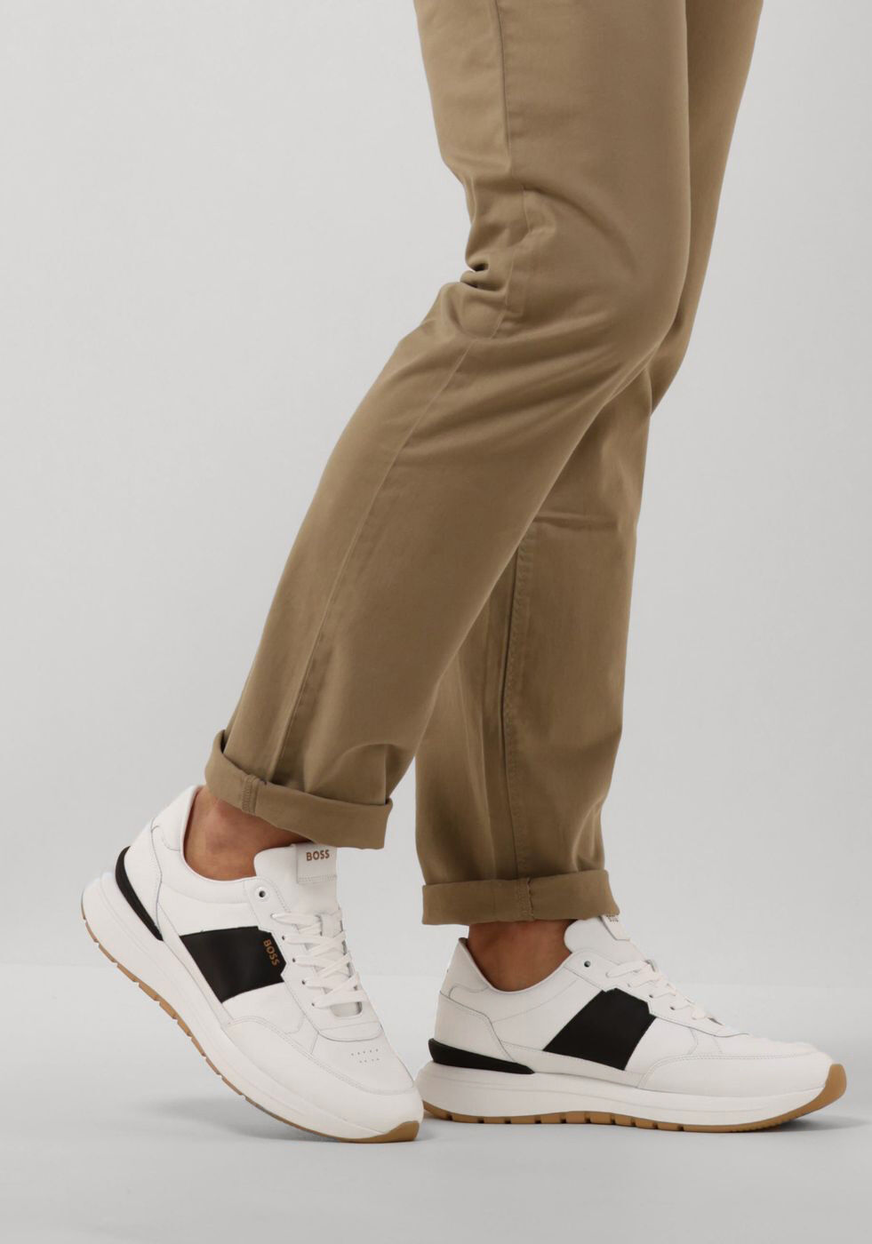 Wei&szlig;e BOSS Sneaker Low JACE RUNN - large