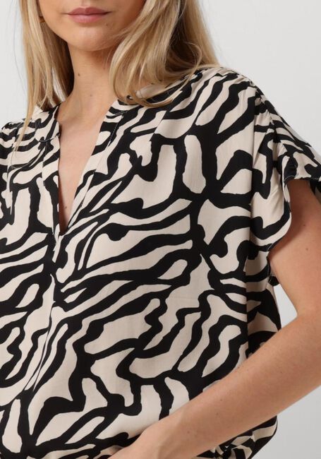 Schwarze MINUS Top TIANA SLEVELESS BLOUSE - large