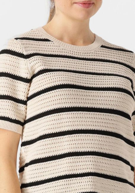 Schwarze SELECTED FEMME T-shirt SLFVINNA SS STRUCTURE KNIT O-NECK - large