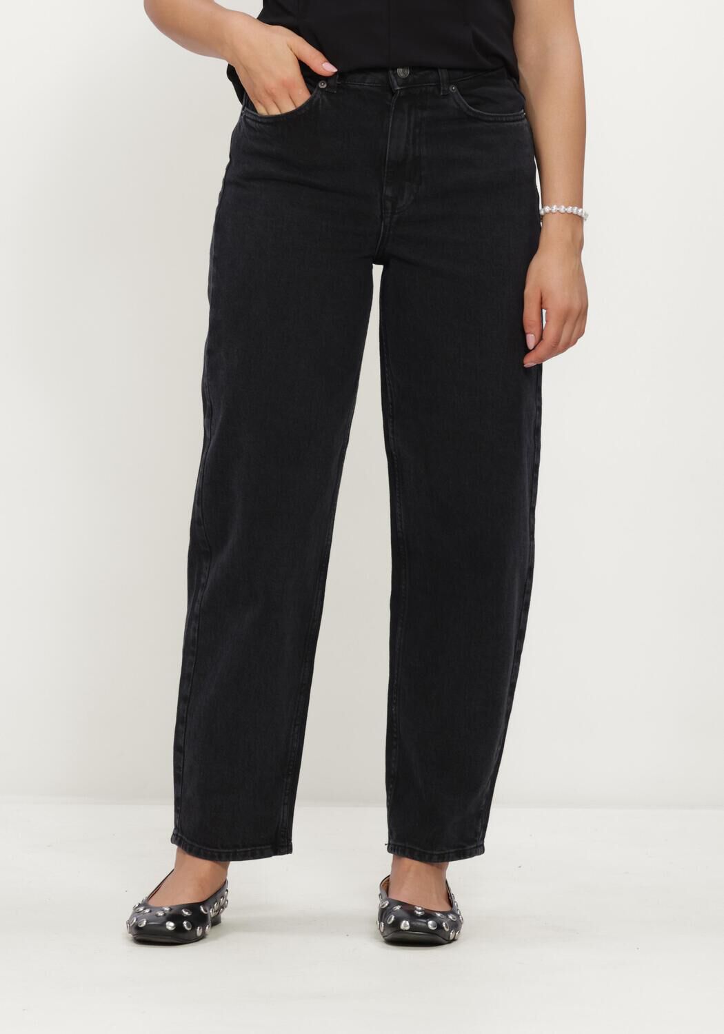 Schwarze SELECTED WOMEN Straight leg jeans SLWBARREL BEA-KORI HW JEANS - large