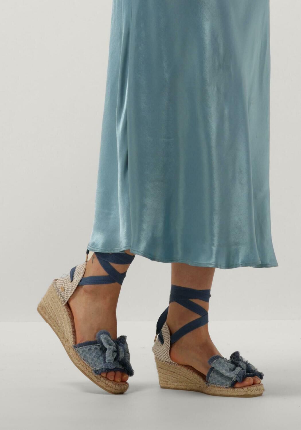 Blaue FRED DE LA BRETONIERE Espadrilles EVE BOW - large