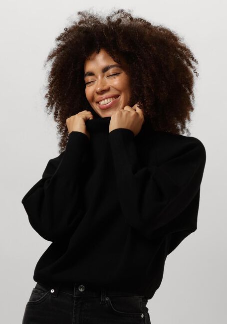 Schwarze SECOND FEMALE Pullover OCTAVIA KNIT T-NECK - large