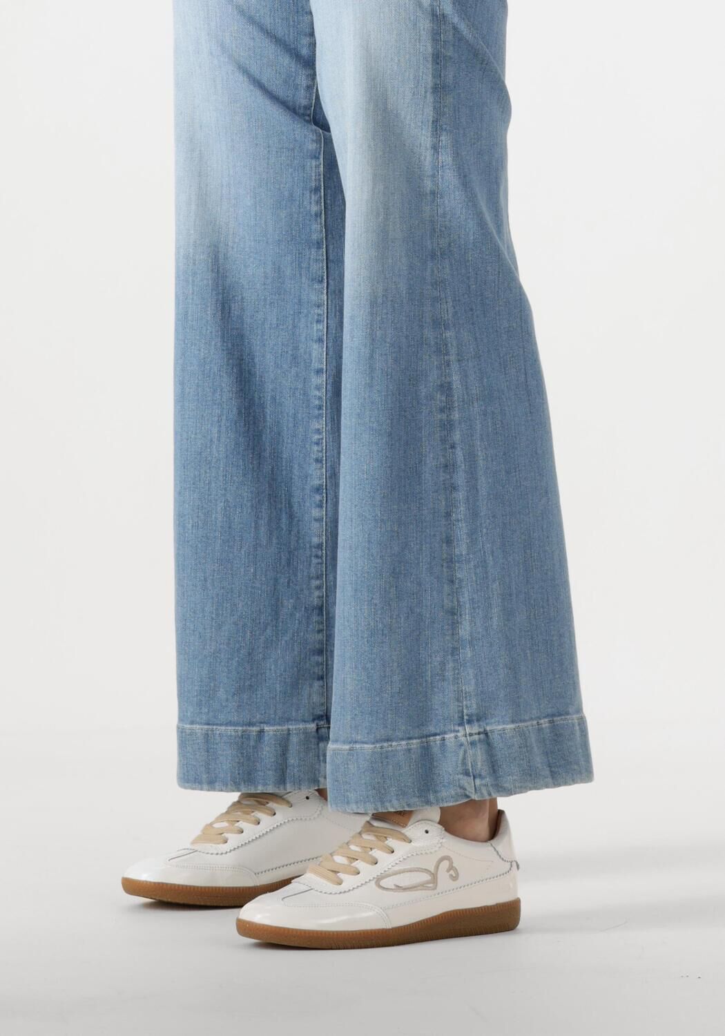 Wei&szlig;e FRED DE LA BRETONIERE Sneaker Low PEARL SIGN - large