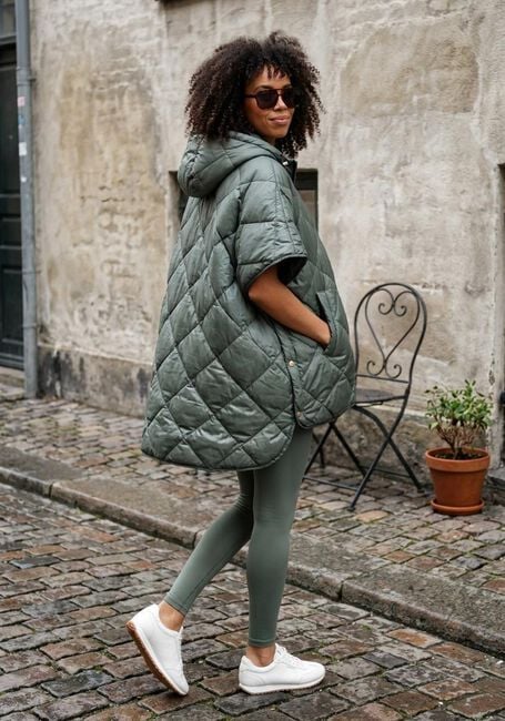 Olive DEBLON SPORTS Wattierte Jack CARICE CAPE - large