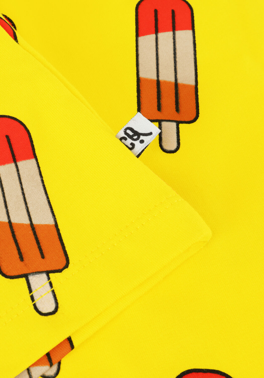 Gelbe CARLIJNQ Kurze Hose POPSICLE - BERMUDA - large