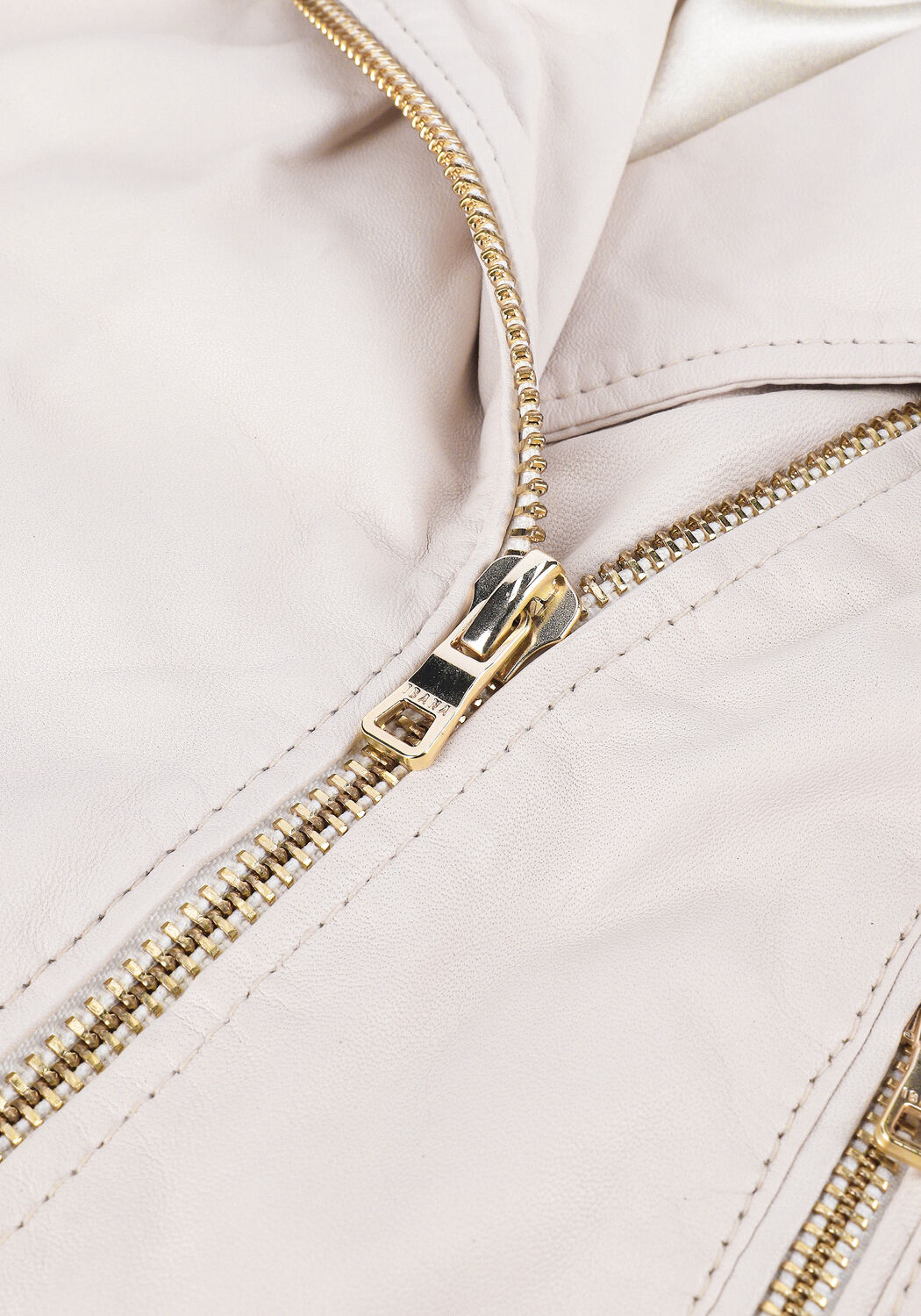 Wei&szlig;e IBANA Lederjack BALMER - large