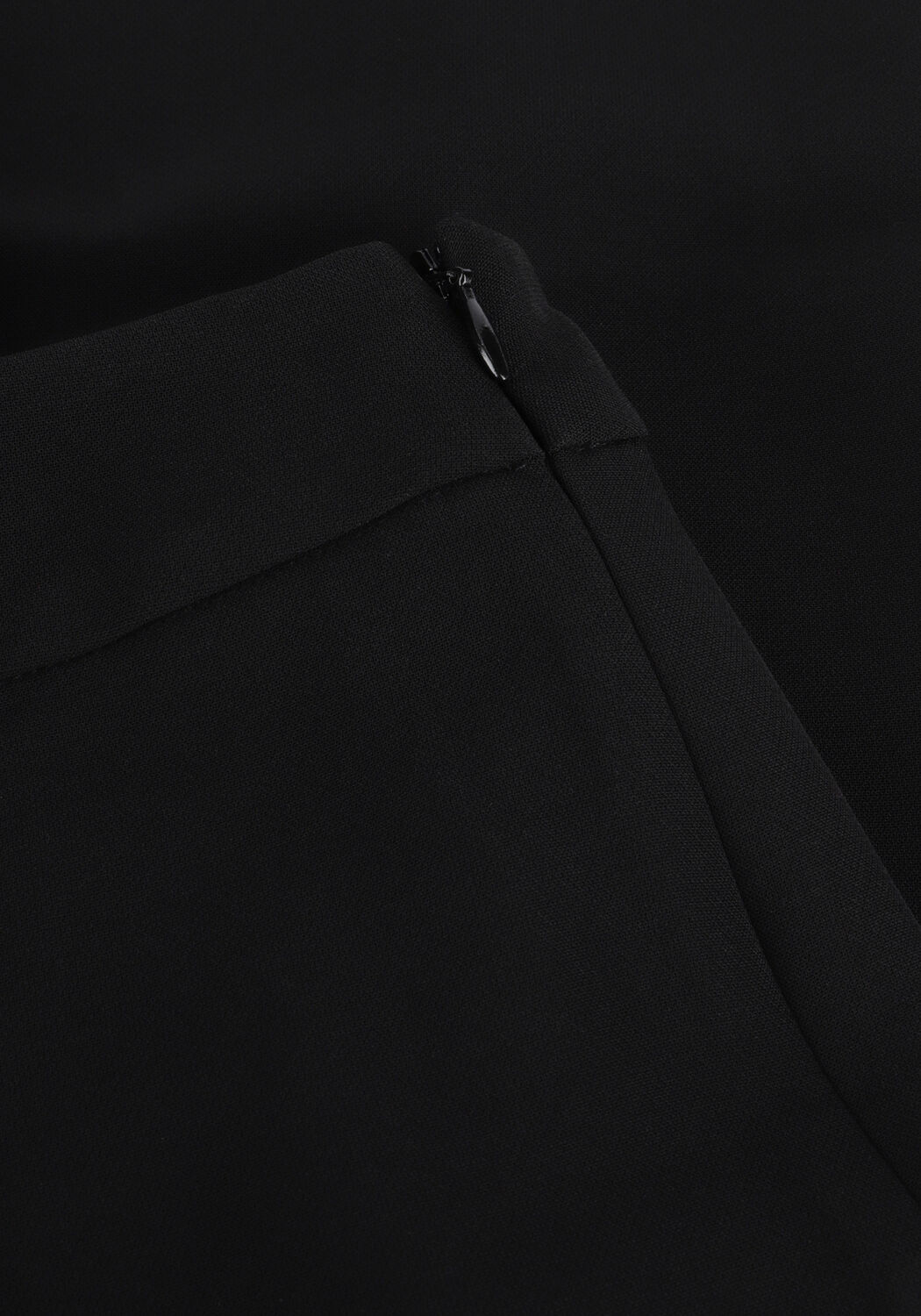 Schwarze SECOND FEMALE Hose FIQUE TROUSERS - large