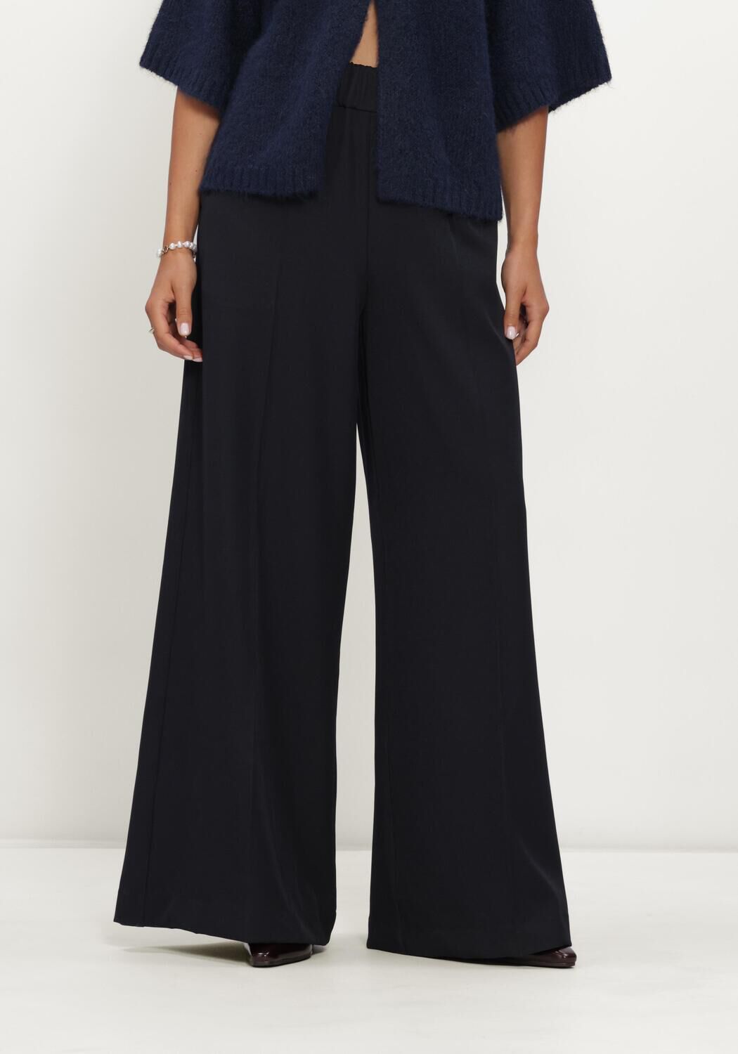 Schwarze NOTRE-V Weite Hose NV-IRINA - large