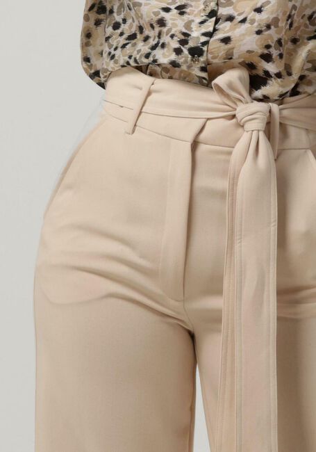 Nicht-gerade weiss SECOND FEMALE Hose LEVIEN TROUSERS - large