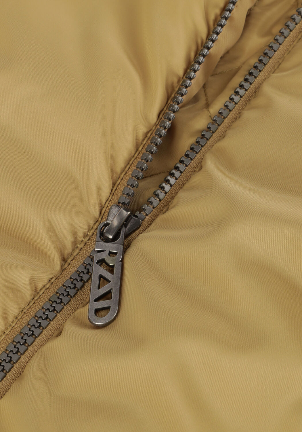 Sand RAIZZED Jack TABY - large