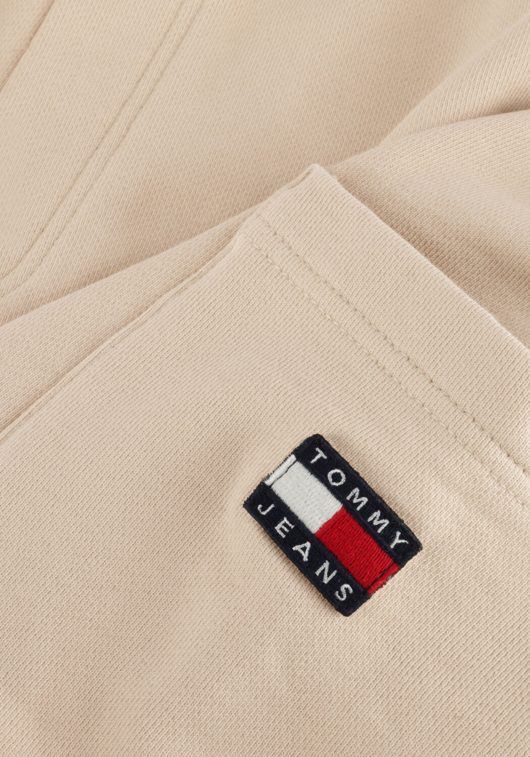 Beige TOMMY JEANS Kurze Hose TJM XS BADGE CARGO BEACH SHORT - large