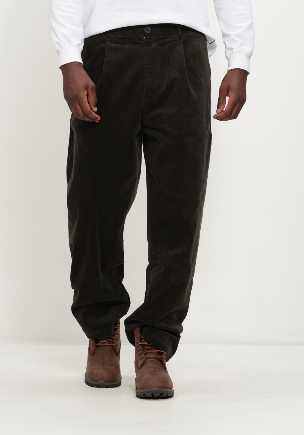 Dunkelgr&uuml;n ANERKJENDT Weite Hose AKJACOB CORD PANT - large