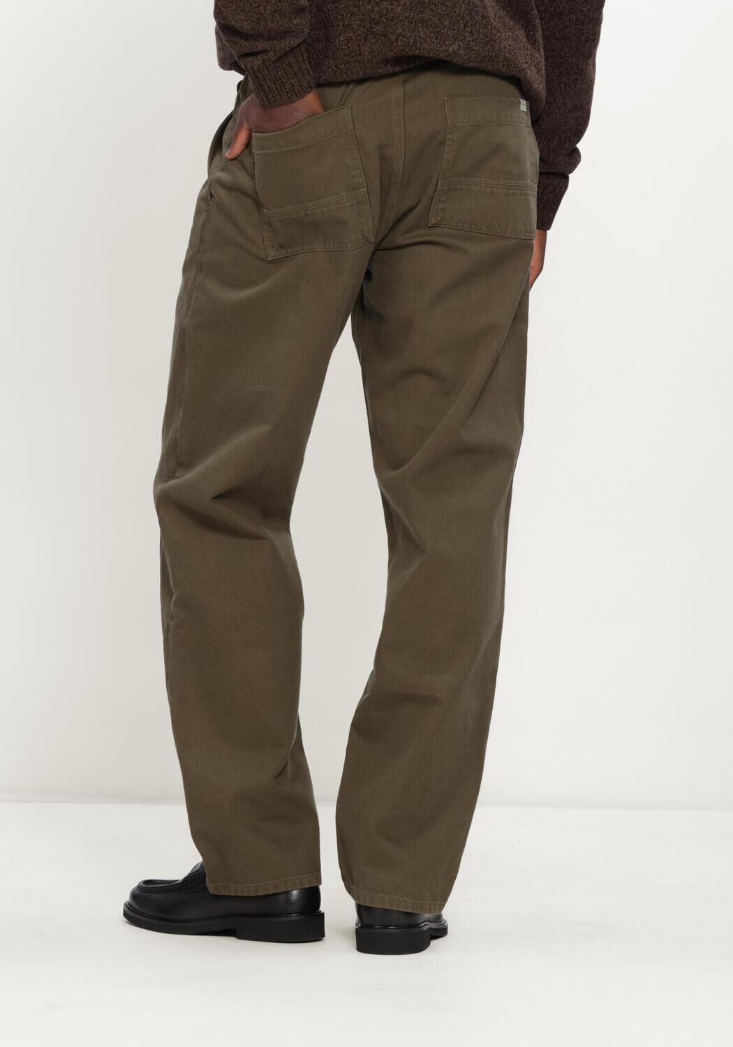 Gr&uuml;ne FOR&Eacute;T Chino CLAY TWILL PANTS - large