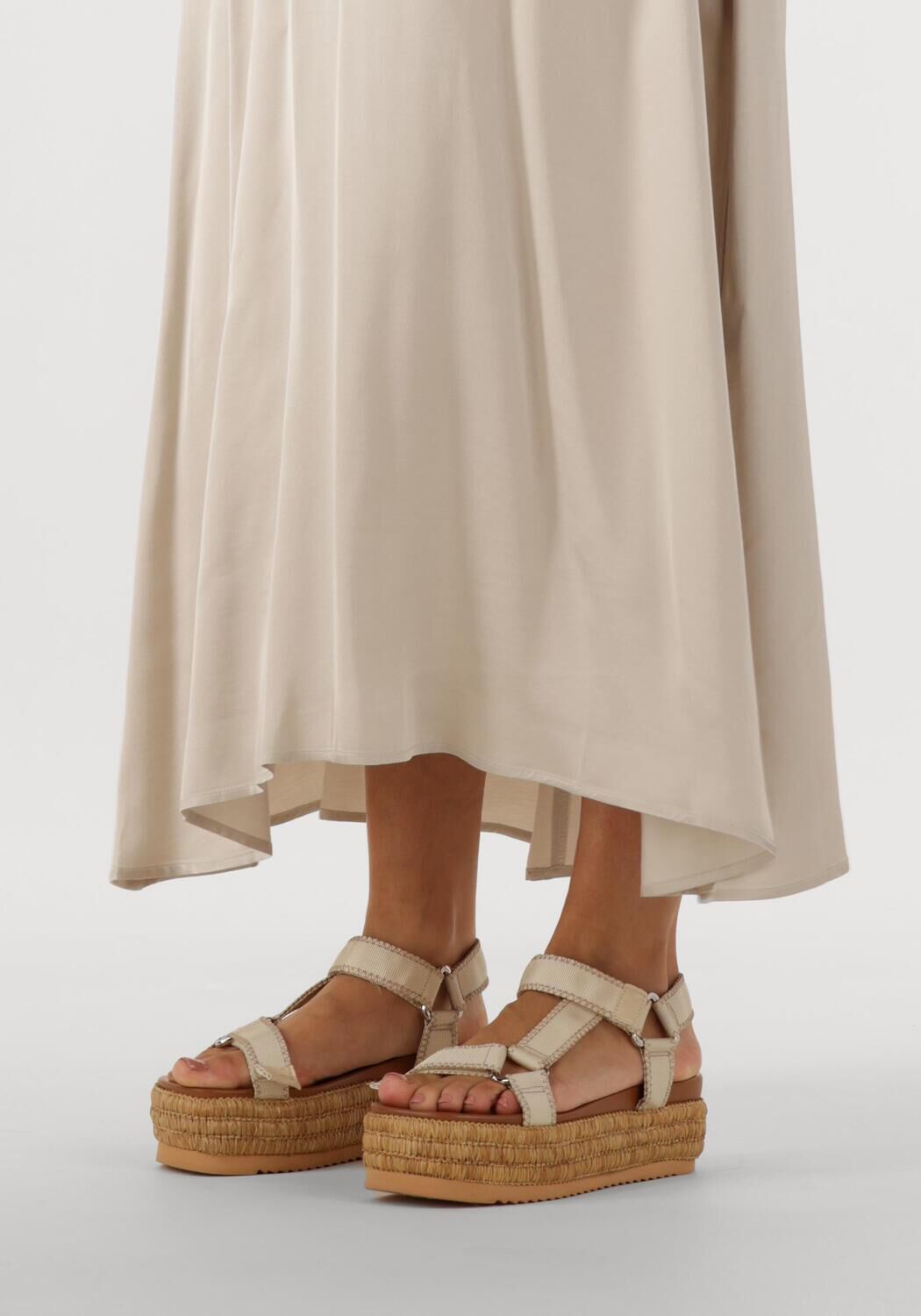 Beige BLASZ Flache Sandalen CLS14351 - large