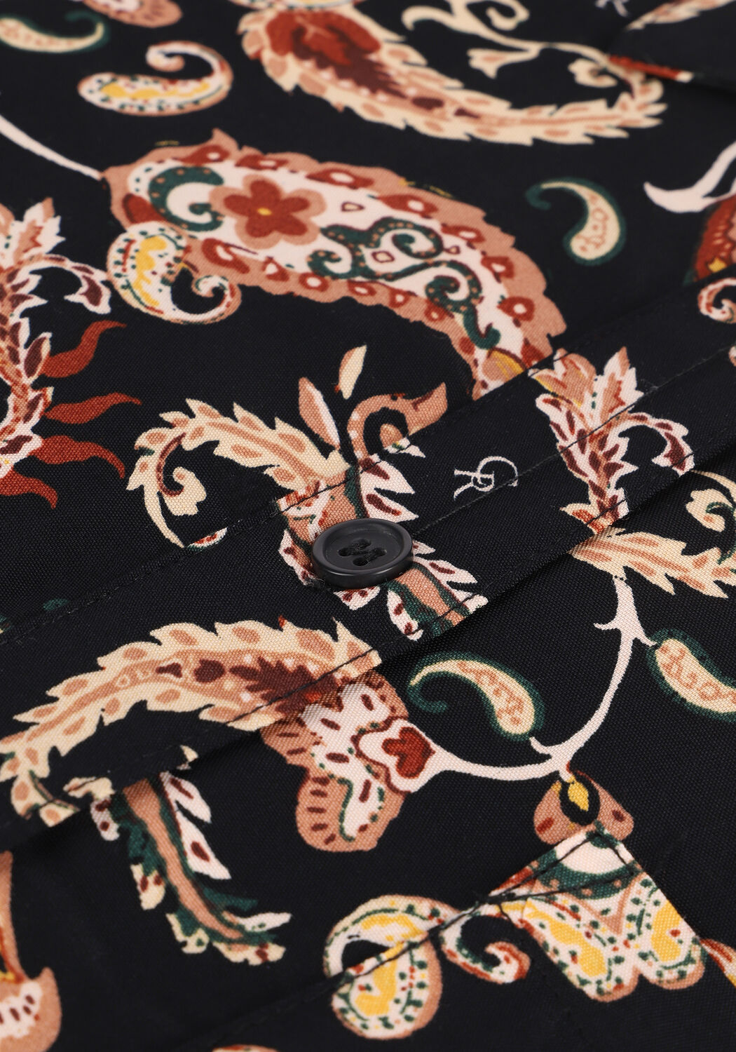 Schwarze COLOURFUL REBEL Blusen LEAN CR PAISLEY LOOSEFIT BLOUSE - large