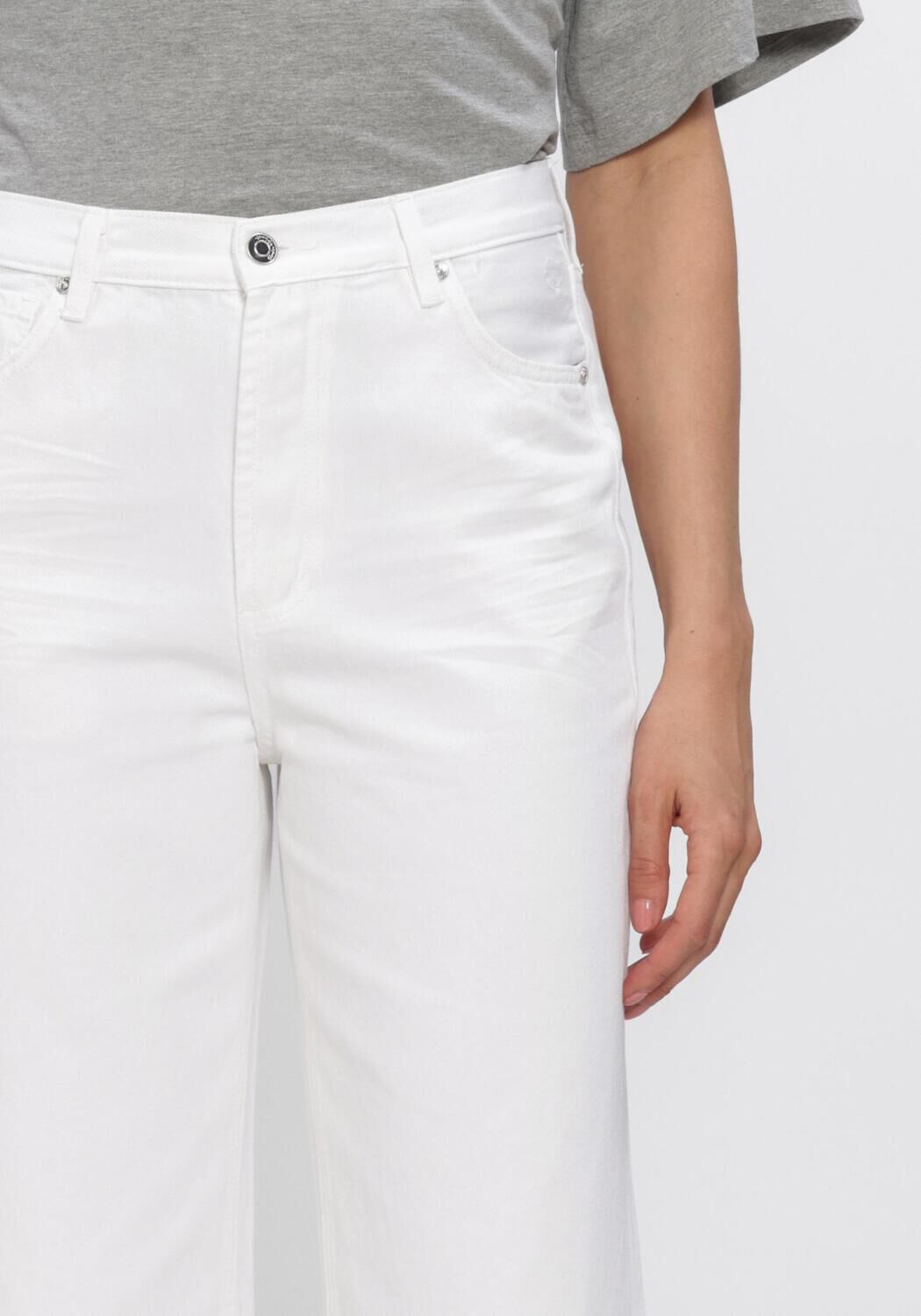 Wei&szlig;e CIRCLE OF TRUST Barrel jeans BOSTON DNM - large