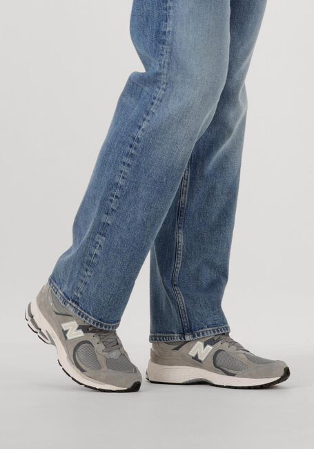 Graue NEW BALANCE Sneaker Low 2002R M - large