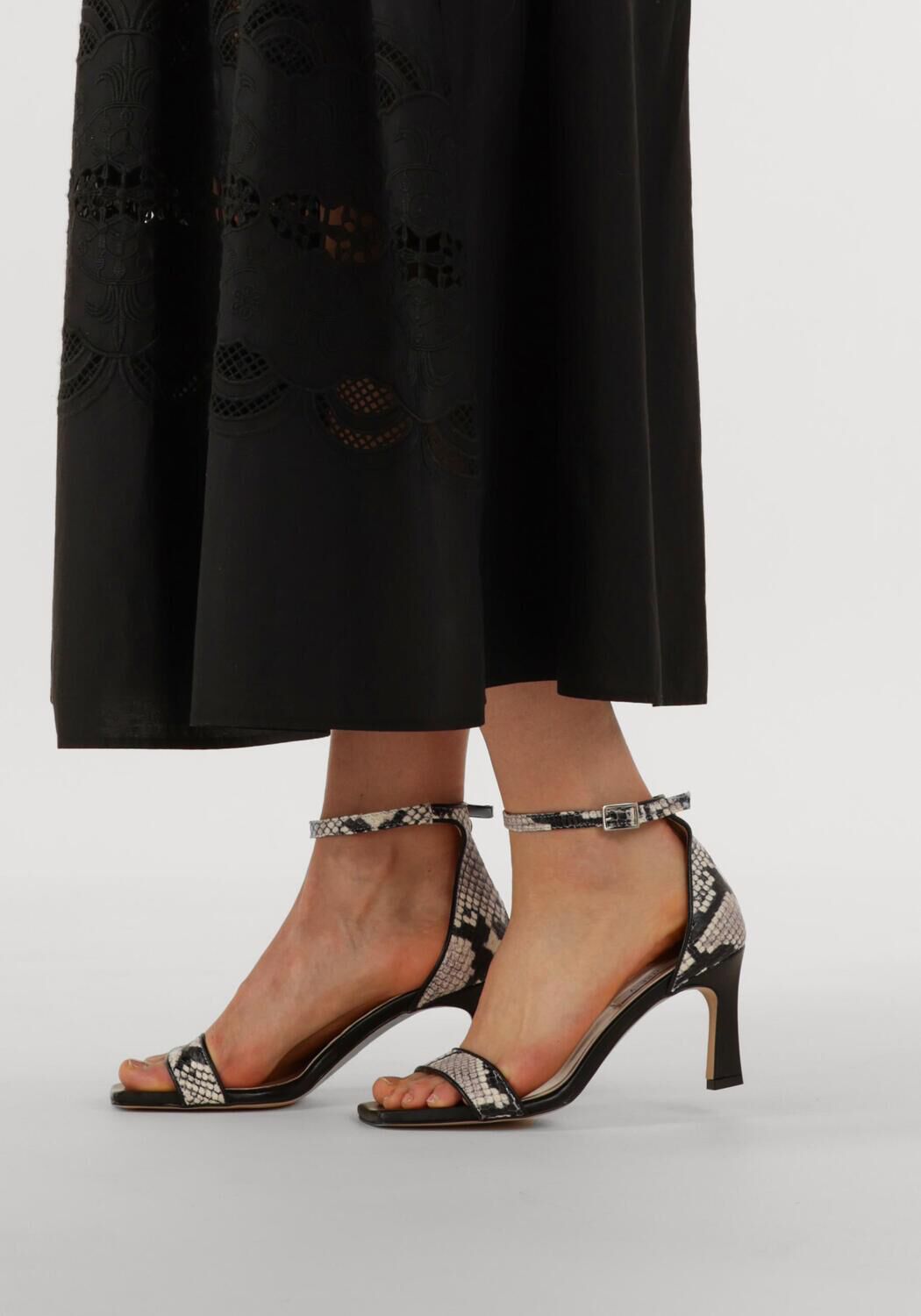 Schwarze NOTRE-V Sandaletten mit Absatz 86605 - large