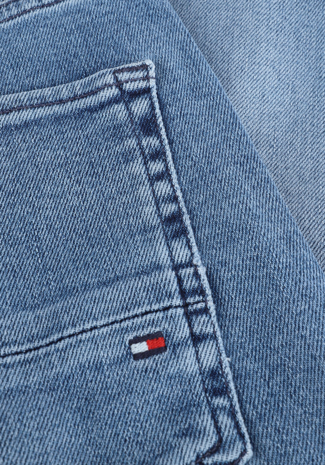 Blaue TOMMY HILFIGER Slim fit jeans SLIM BLEECKER PSTR ELM INDIGO - large