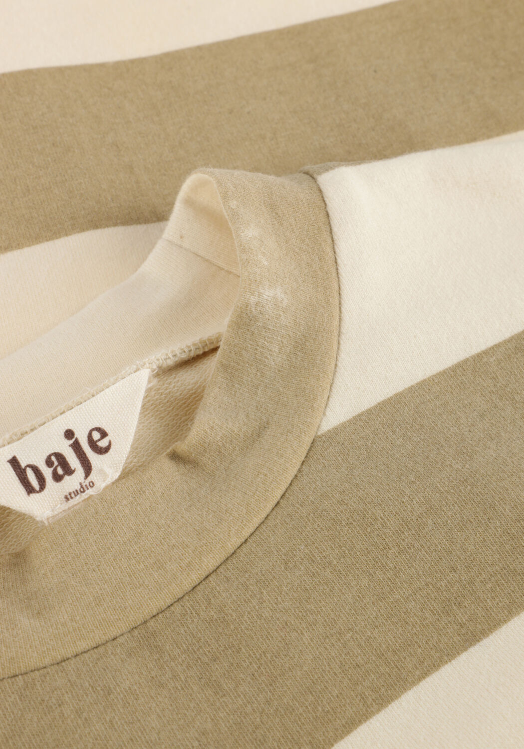 Wei&szlig;e BAJE STUDIO T-shirt COZ - large