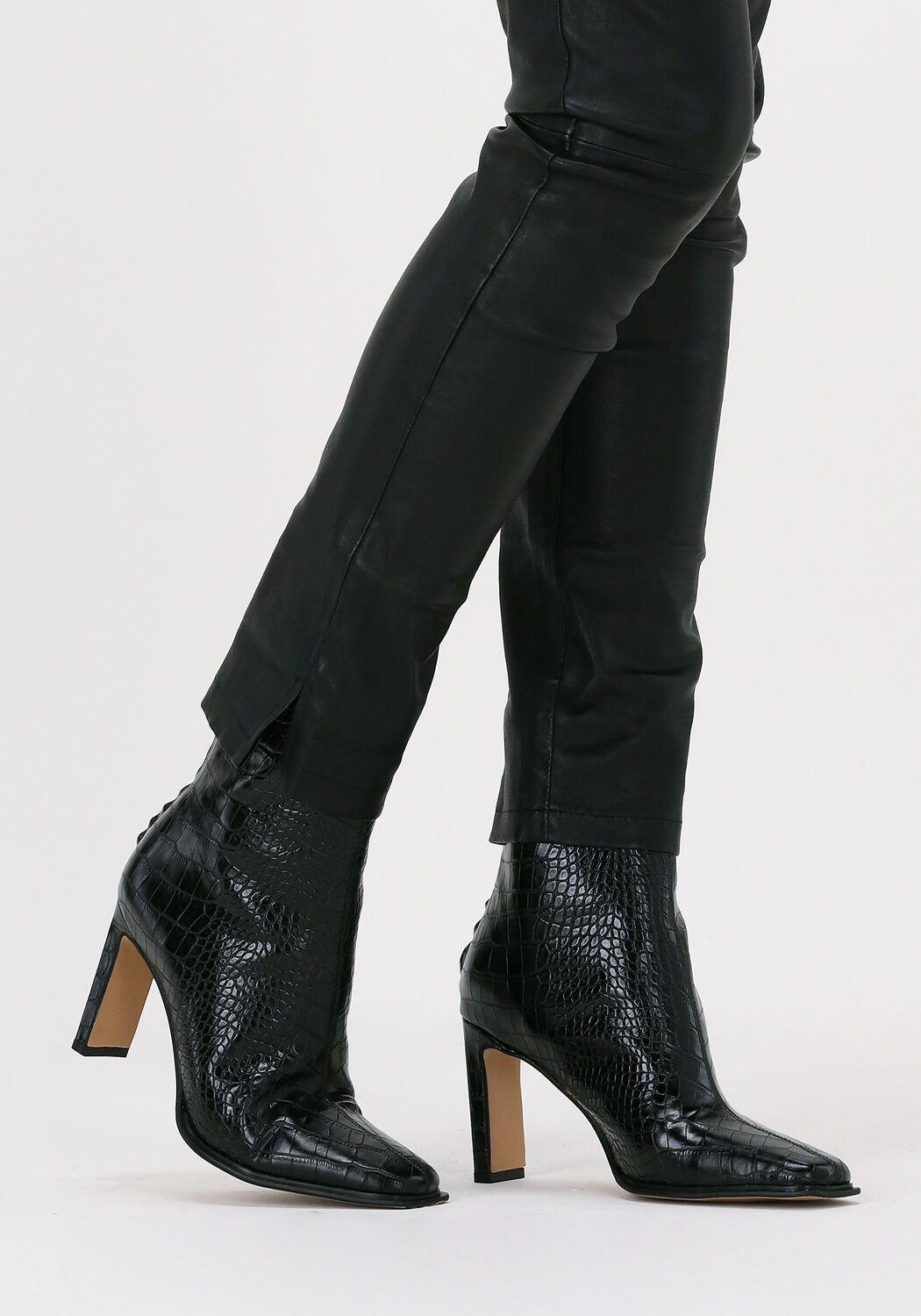 Schwarze JOSH V Stiefeletten LORNA - large