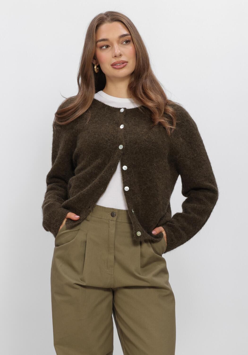 Dunkelgr&uuml;n BOII STUDIOS Strickjacke FLORA CARDIGAN KNIT - large