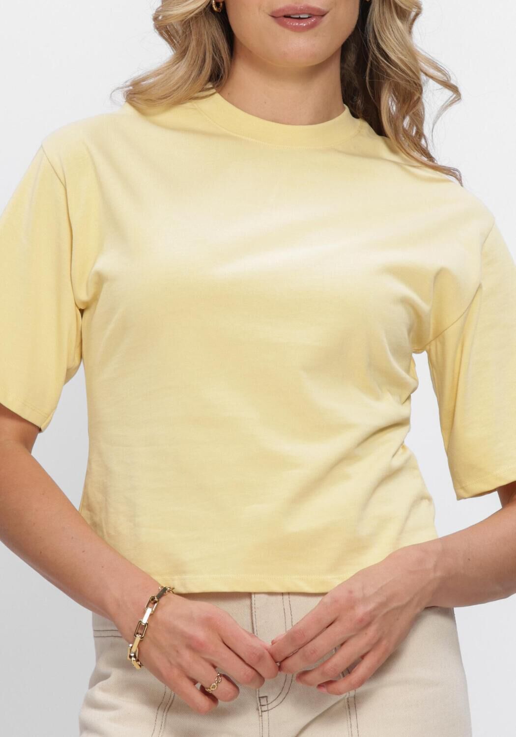 Gelbe MODSTR&Ouml;M Tops & T-shirts TAMPAMD T-SHIRT - large