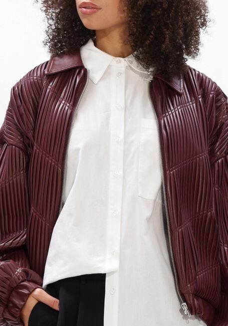 Bordeaux ALIX THE LABEL Wattierte Jack LADIES WOVEN PLEATED FAUX LEATHER BOMBER - large