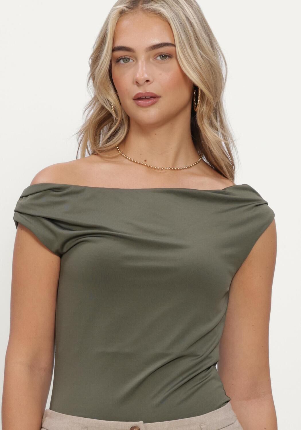 Khaki MODSTR&Ouml;M Tops & T-shirts HIMAMD OFF-SHOULDER TOP - large