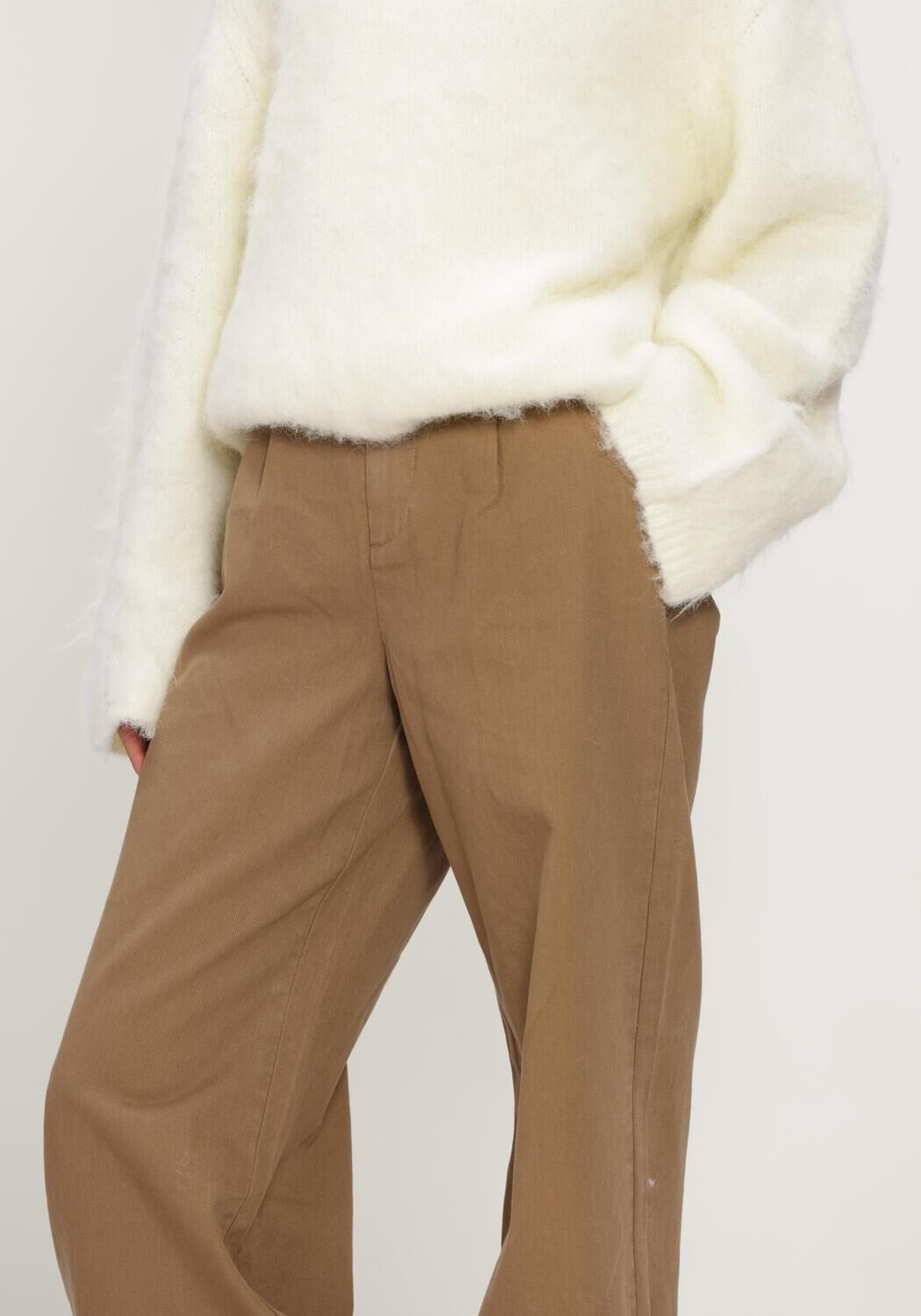 Camelfarbene WITHBLACK Wide jeans WBLSTEFFI HW WIDE PANT - large