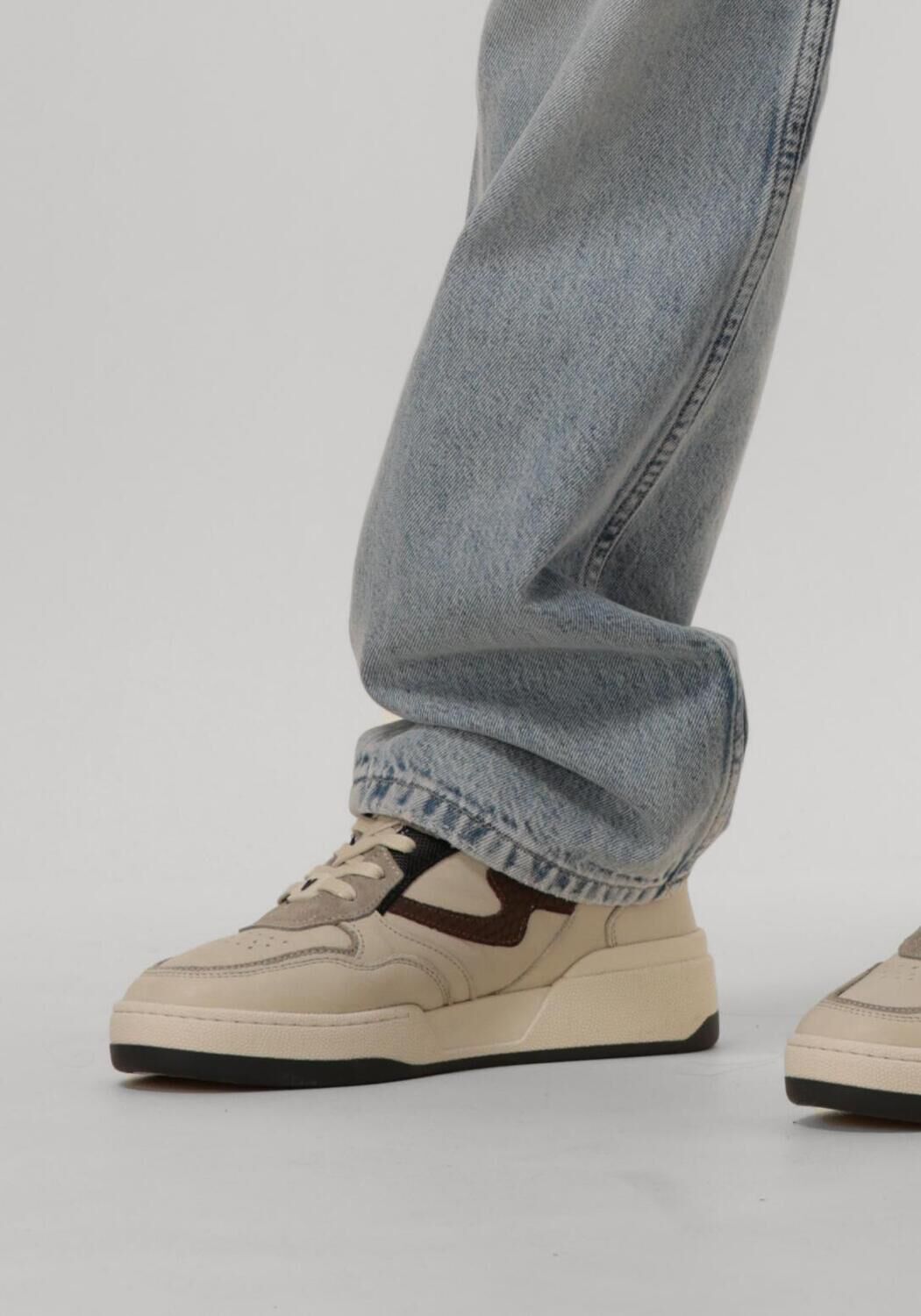 Wei&szlig;e VIA VAI Sneaker Low SAM LEVI - large