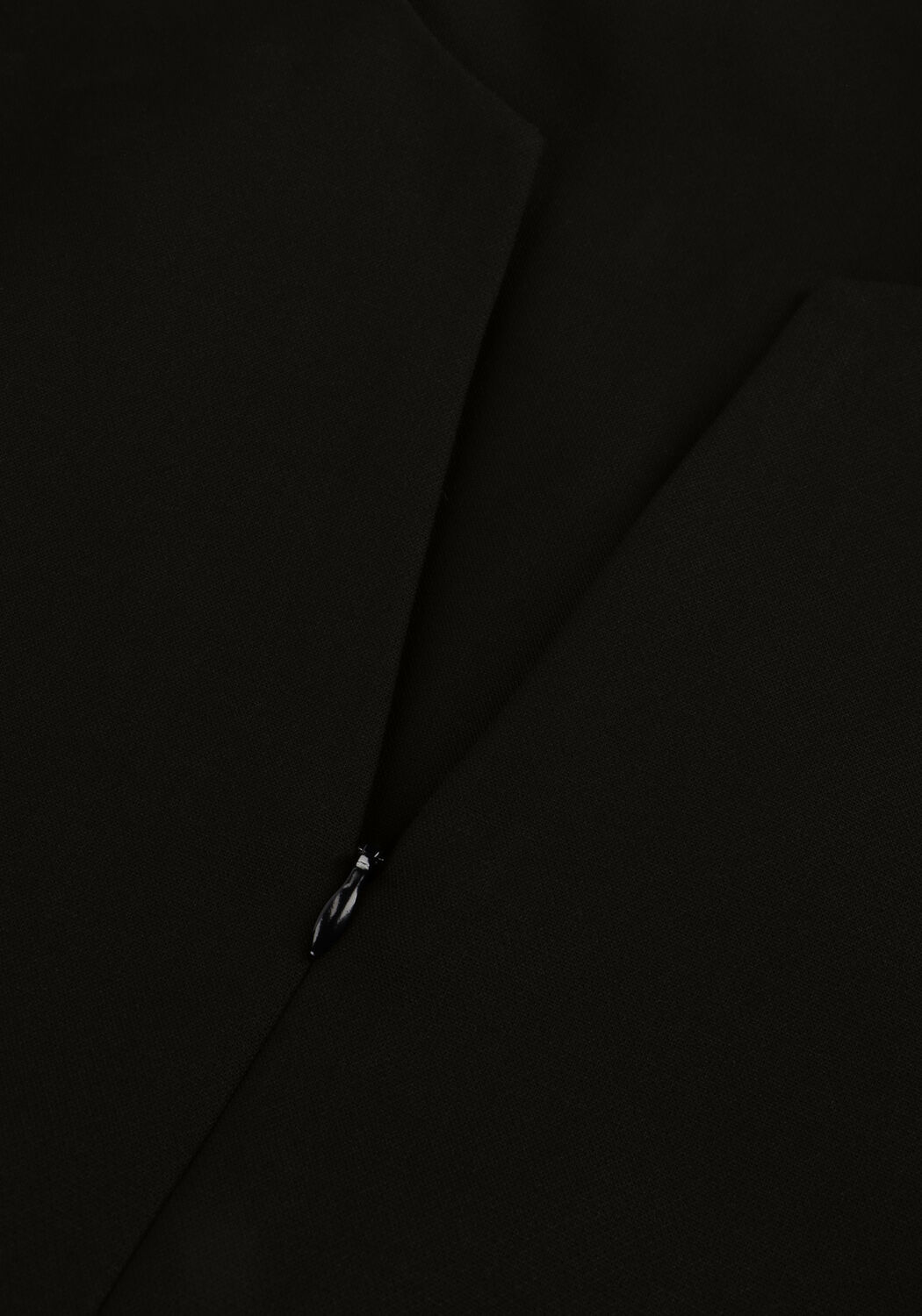 Schwarze MINUS Jumpsuit LAIA V-NECK 3/4 SLEEVE JUMPSUIT - large