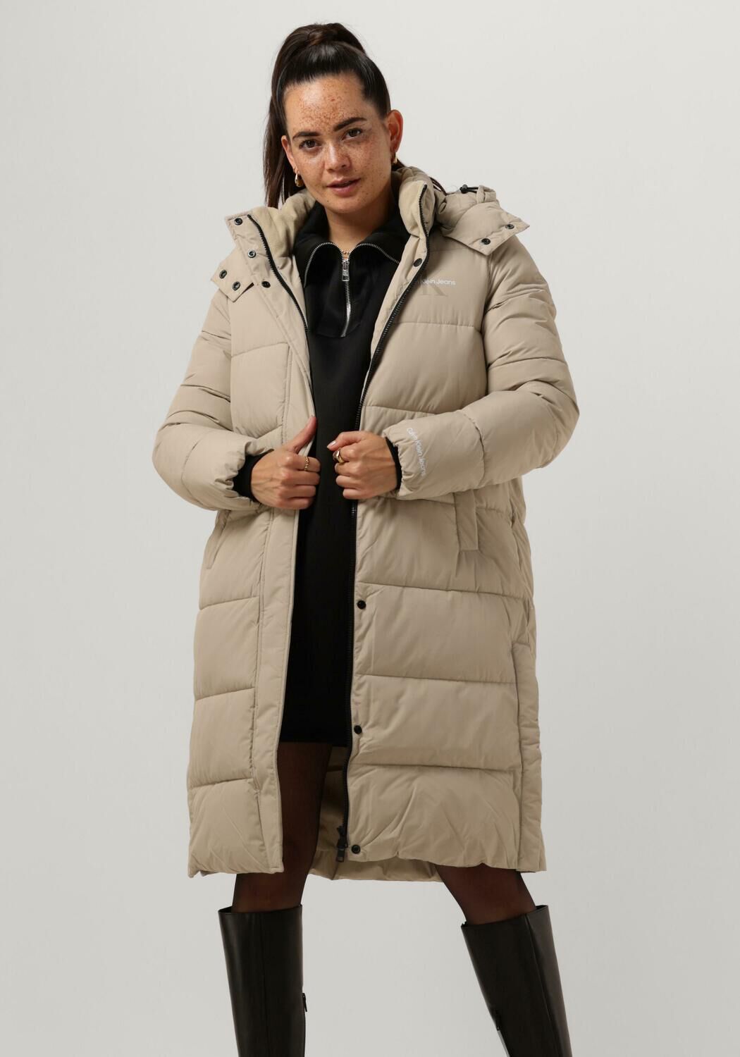 beige calvin klein wattierte jack monologo non down long puffer